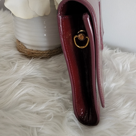 SOLD YSL Patent Leather Clutch - Picture 4 of 4